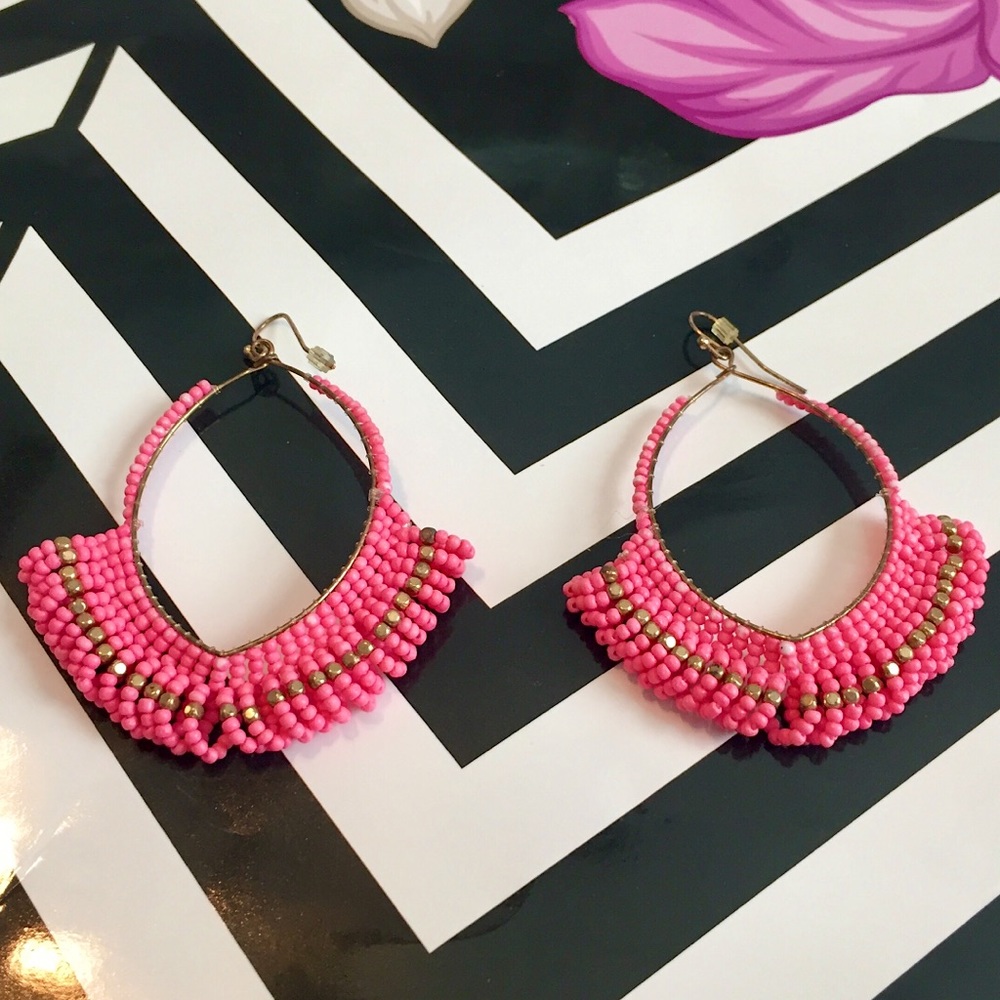 💗True Craft Fluorescent Pink & Gold Earring💗